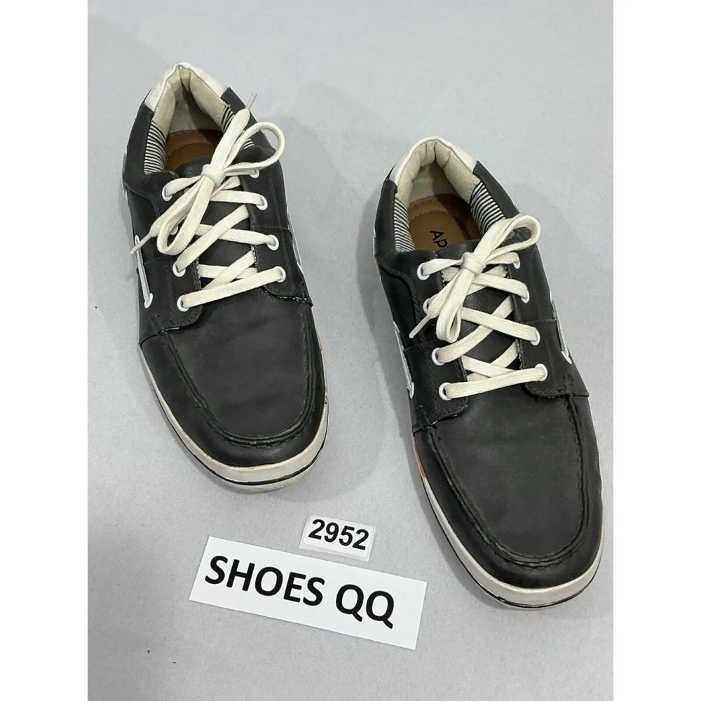 Men’s Apt 9 Size 10.5 M Apsuiter Gray Leather Boat Shoes